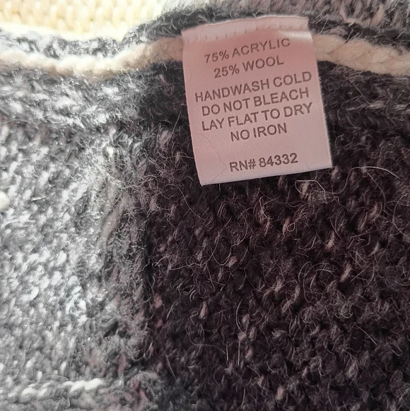 Sisters Gray Black Ombre Knit Sleeveless Vest L/XL Cutout Boho Drape Layer - Picture 6 of 6